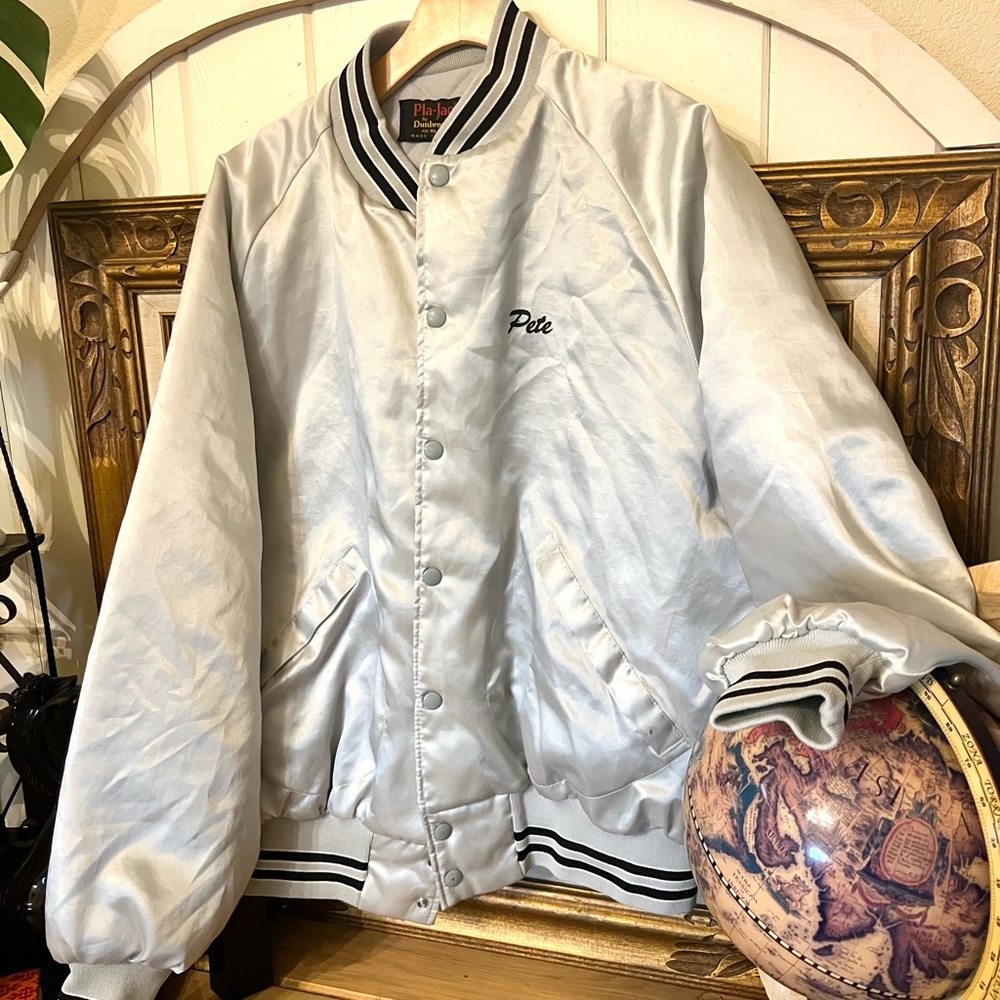 Vintage 80s satin bomber jacket size XL Capricorn silver “Pete” Snap Front - Picture 2 of 9